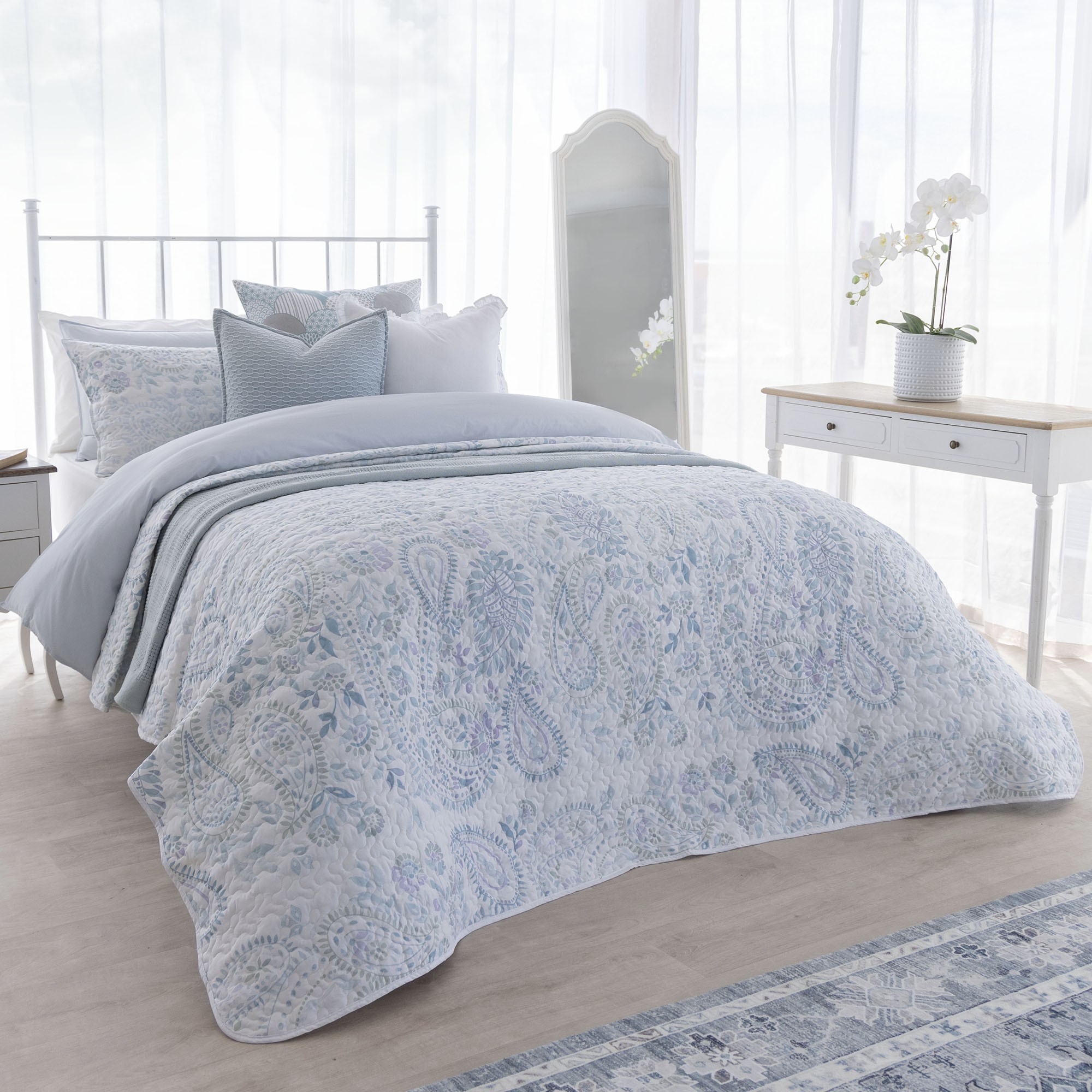 BENITA LILAC QUILT SET Volpes