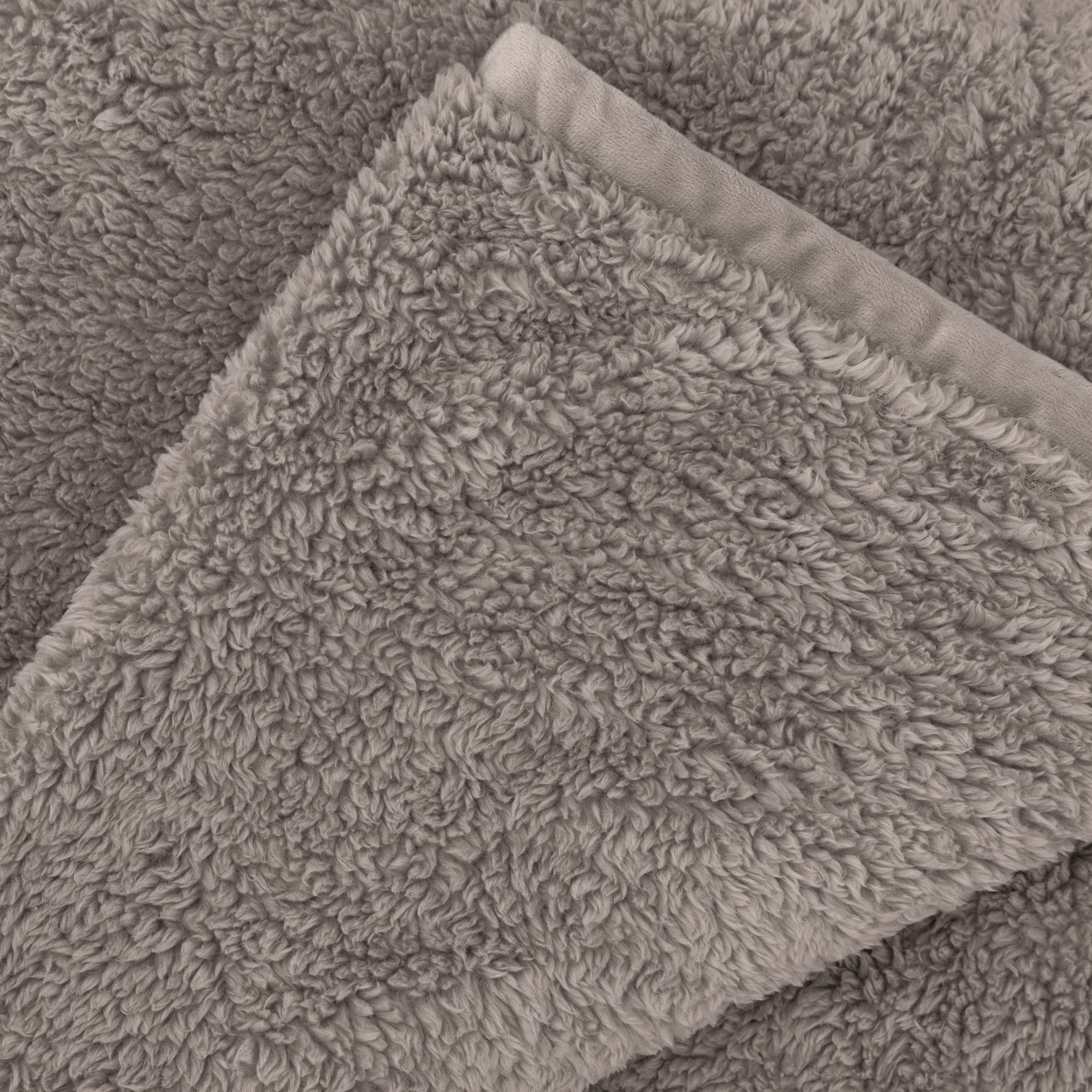 Cloud Latte Blanket Volpes