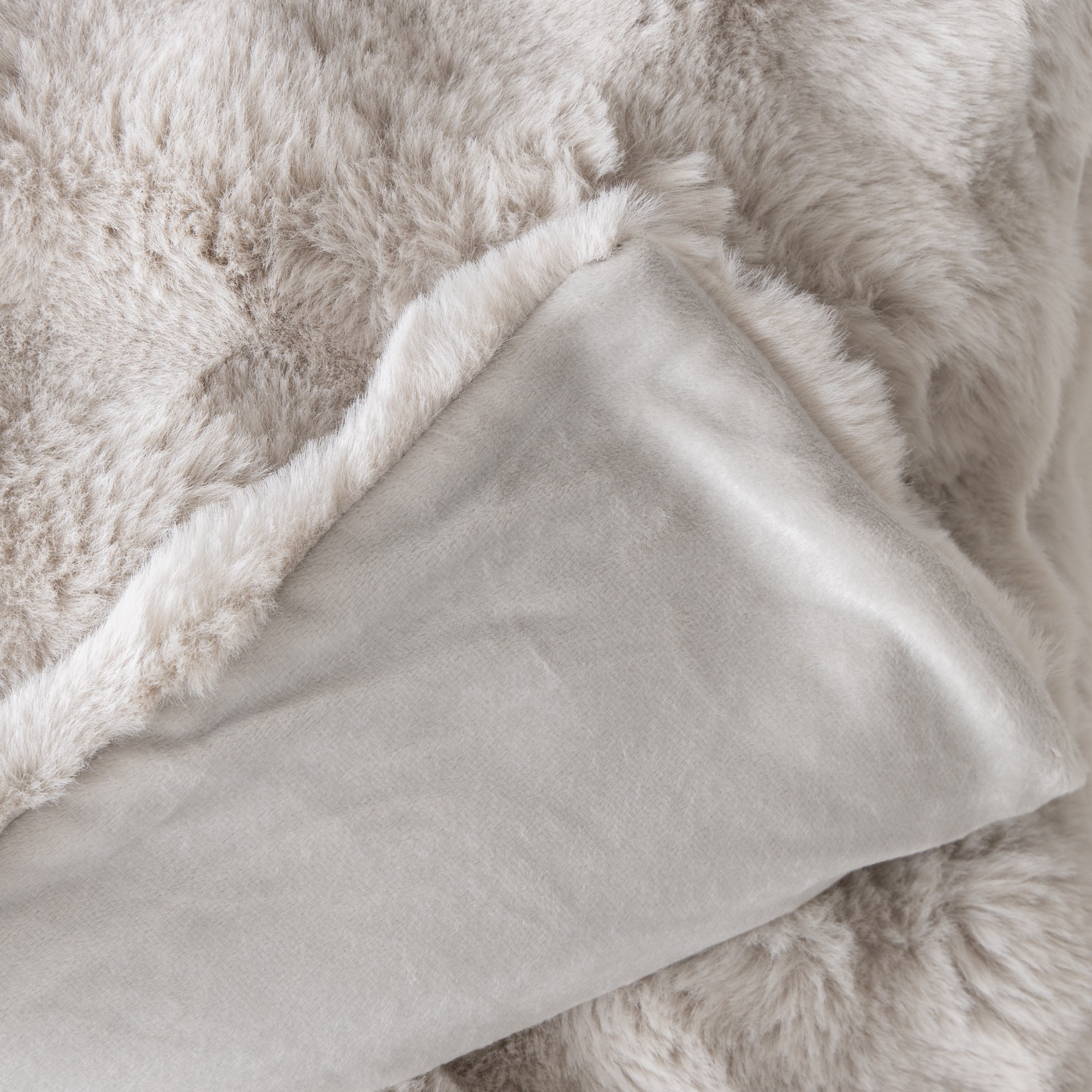 Koda Nude Blanket Volpes