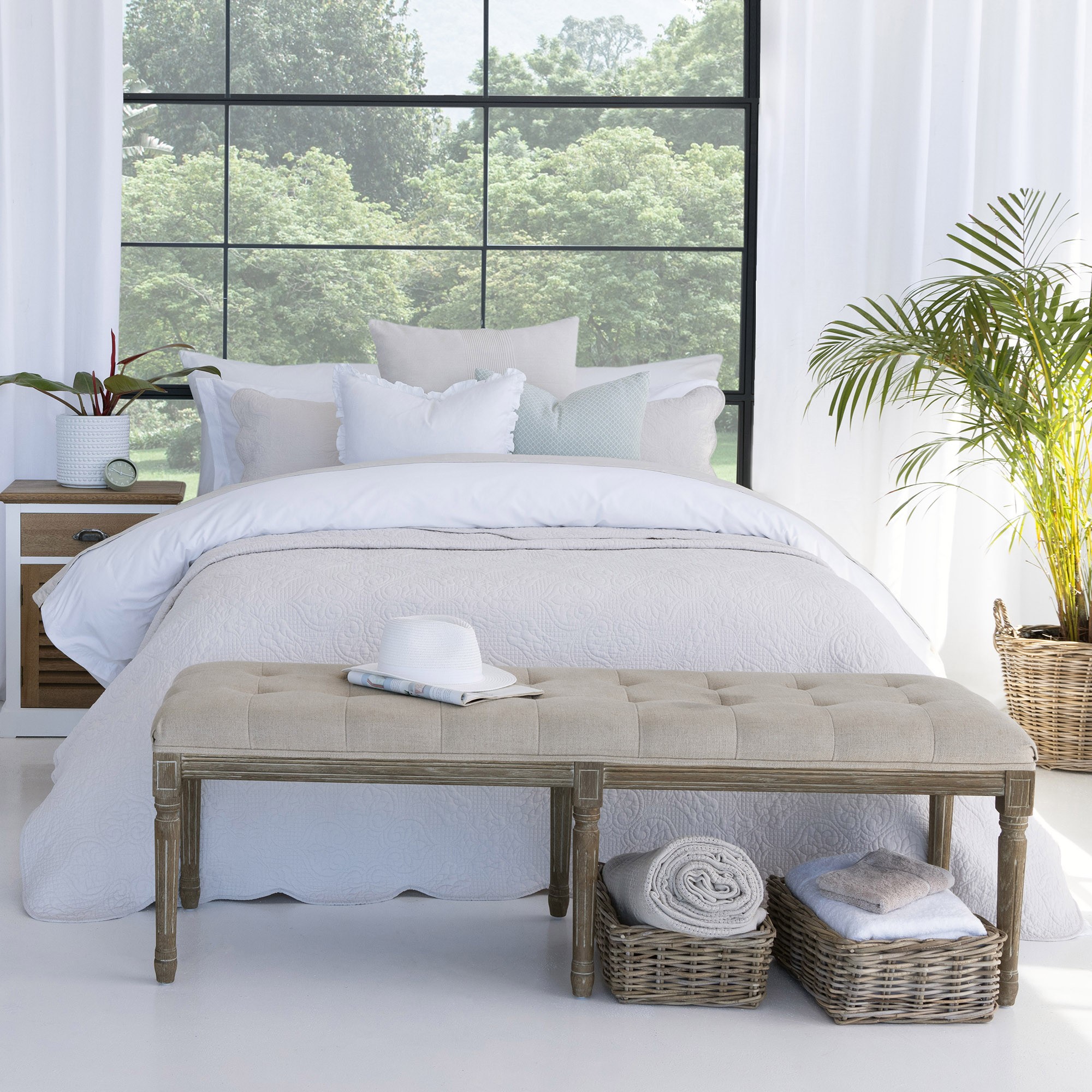 Beatrice Nude Quilt Set Volpes