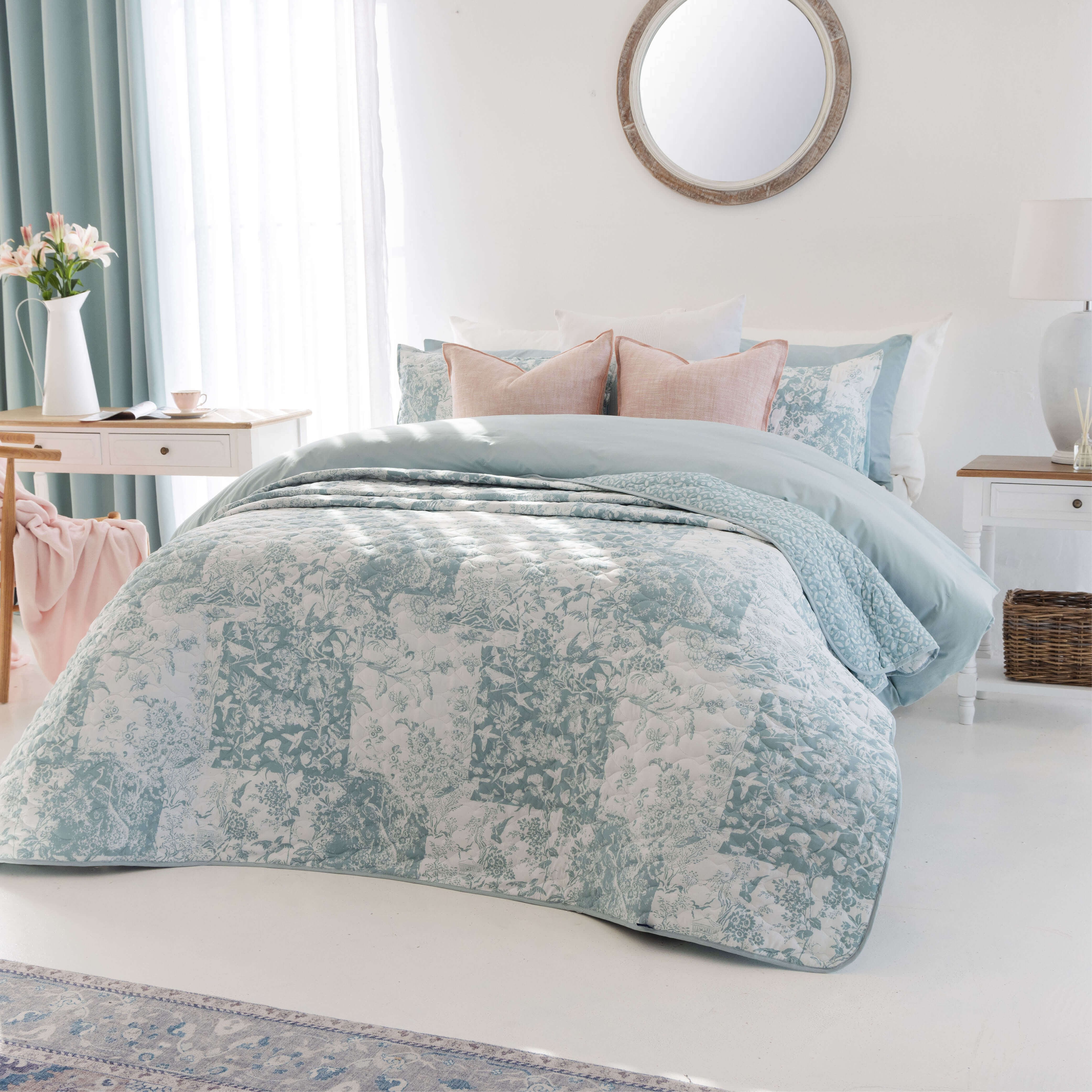 Toile Duck Egg Quilt Set Volpes